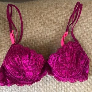 Victoria’s Secret PINK date bra